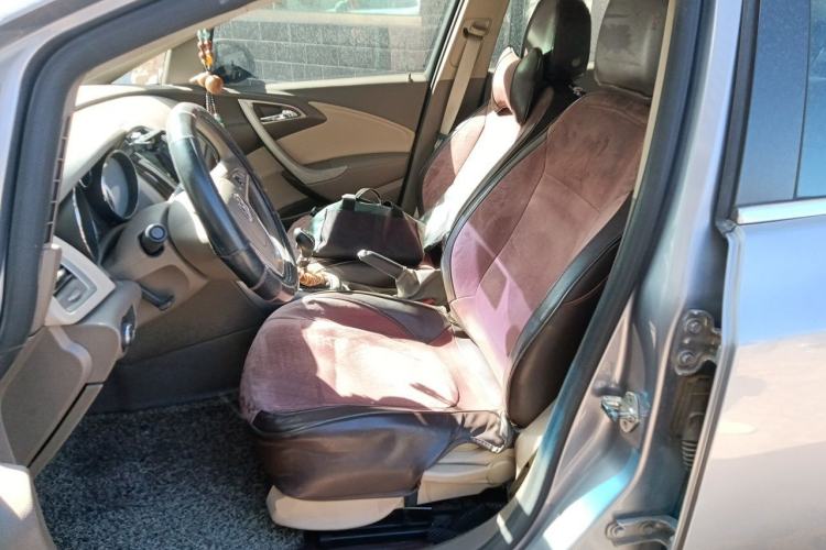 Used Buick GT 2013 GT 1.6L Manual Entry-Level Model Left Front Seat