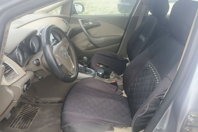 Used Buick GT 2013 GT 1.6L Manual Entry-Level Model Left Front Seat