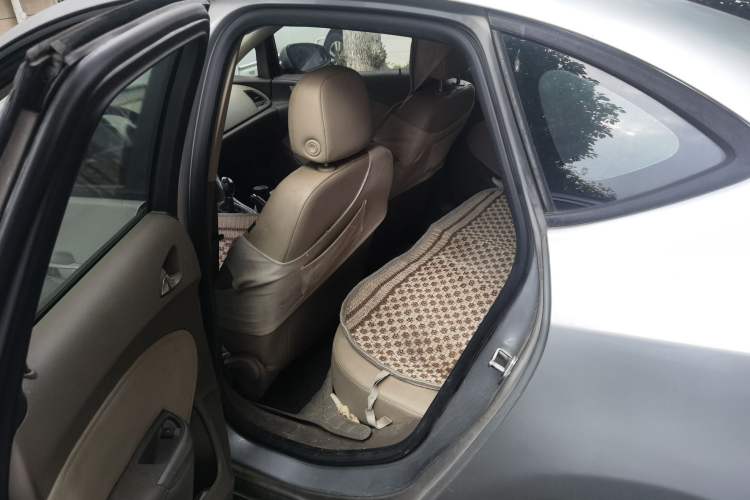 Used Buick GT 2013 GT 1.6L Manual Entry-Level Model Left Rear Seat