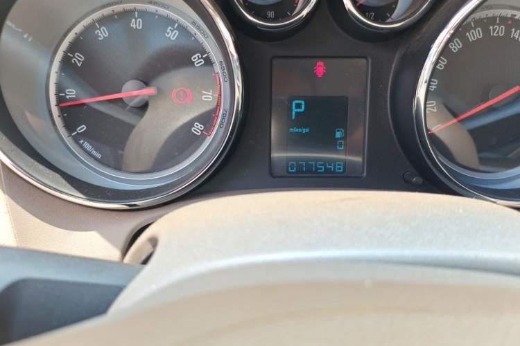 Used Buick GT 2013 GT 1.6L Automatic Fashion Edition Odometer Close Up