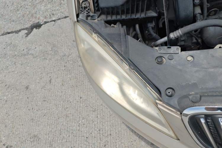 Used Buick GT 2013 GT 1.6L Automatic Fashion Edition Right Front Headlight