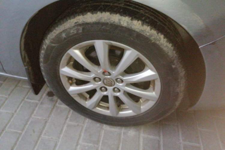 Used Buick GT 2013 GT 1.6L Manual Entry-Level Model Right Front Wheel Hub