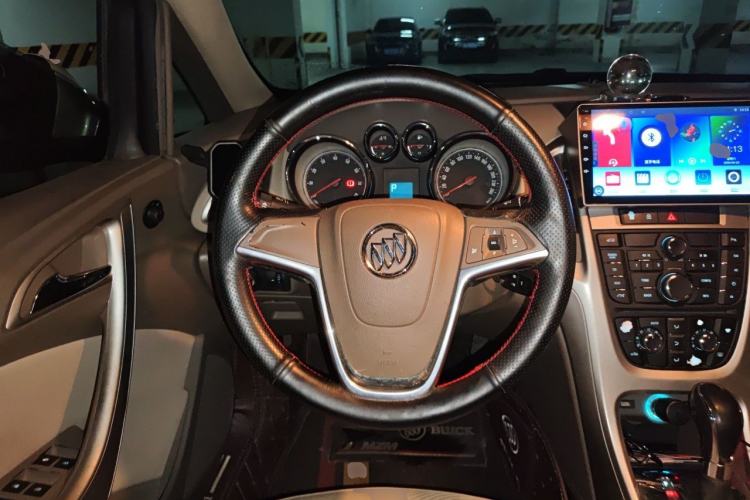 Used Buick GT 2013 GT 1.6L Automatic Fashion Edition Steering Wheel
