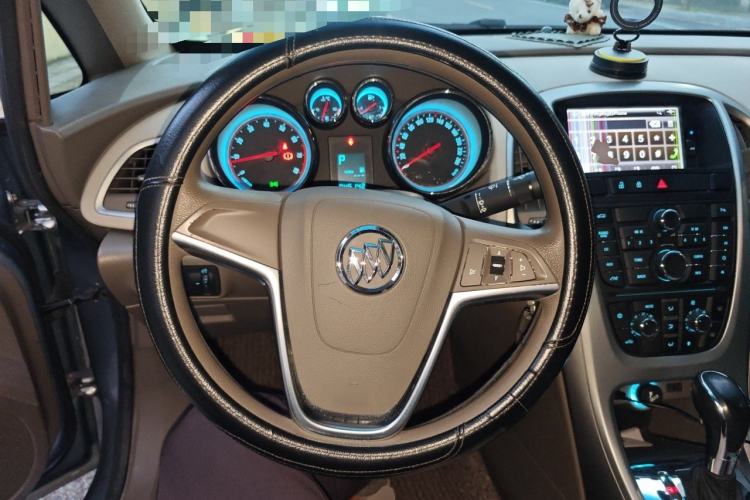 Used Buick GT 2013 GT 1.6L Automatic Fashion Edition Steering Wheel