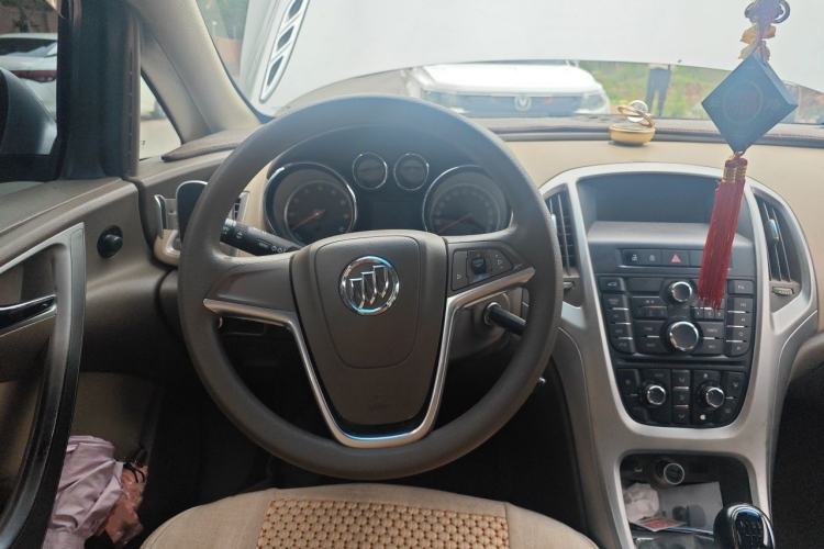 Used Buick GT 2013 GT 1.6L Manual Entry-Level Model Steering Wheel