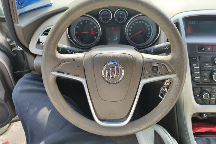 Used Buick GT 2013 GT 1.6L Manual Entry-Level Model Steering Wheel