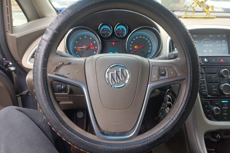 Used Buick GT 2013 GT 1.6L Manual Entry-Level Model Steering Wheel
