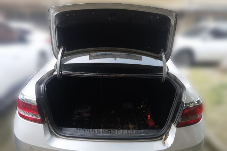 Used Buick GT 2013 GT 1.6L Manual Entry-Level Model Trunk