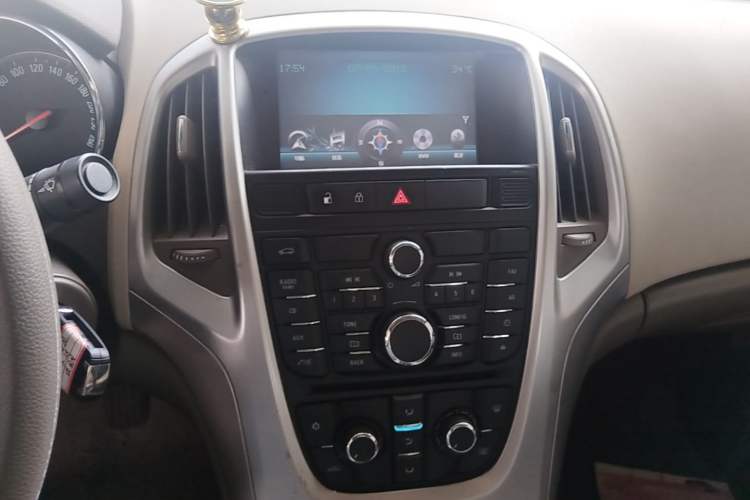 Used Buick GT 2013 GT 1.6L Manual Comfort Edition Audio And AC Panel