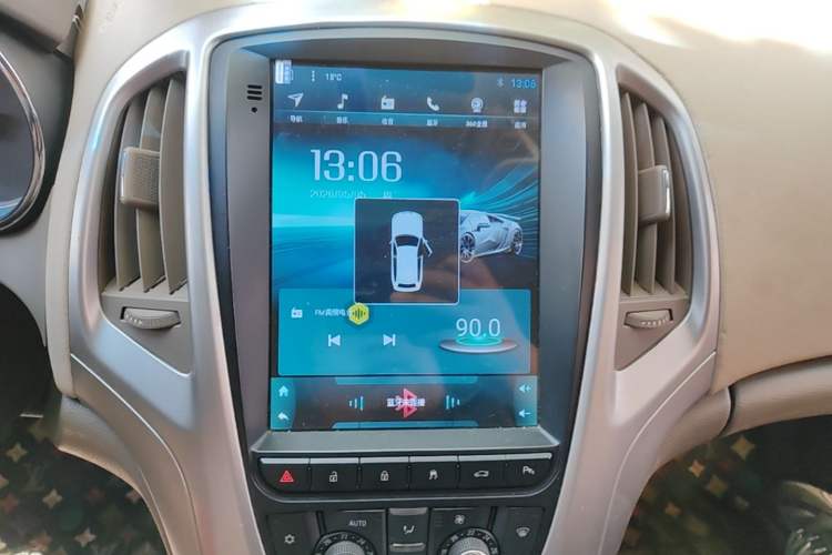 Used Buick GT 2013 GT 1.6L Automatic Fashion Edition Audio And AC Panel