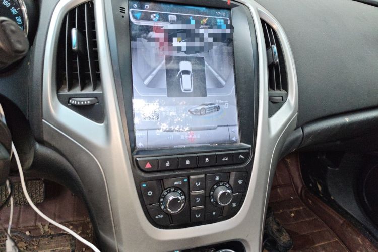 Used Buick GT 2013 XT 1.6L Automatic Fashion Edition Audio And AC Panel