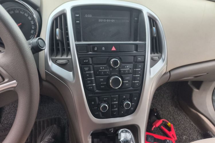 Used Buick GT 2013 GT 1.6L Automatic Fashion Edition Audio And AC Panel