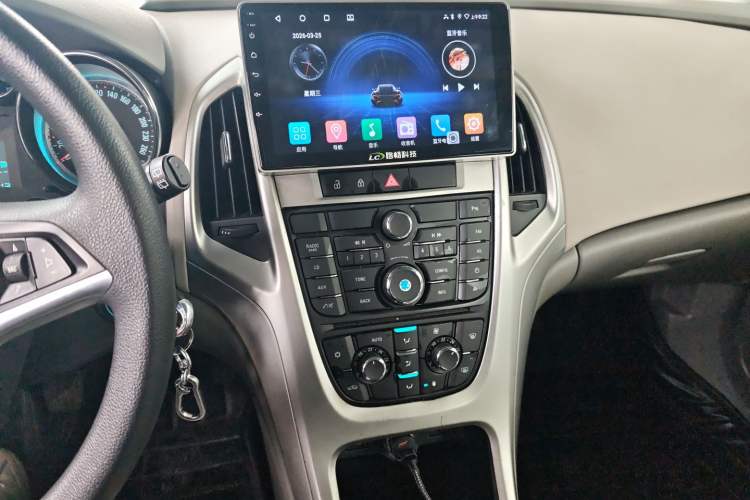 Used Buick GT 2013 XT 1.6L Manual Entry-Level Model Audio And AC Panel