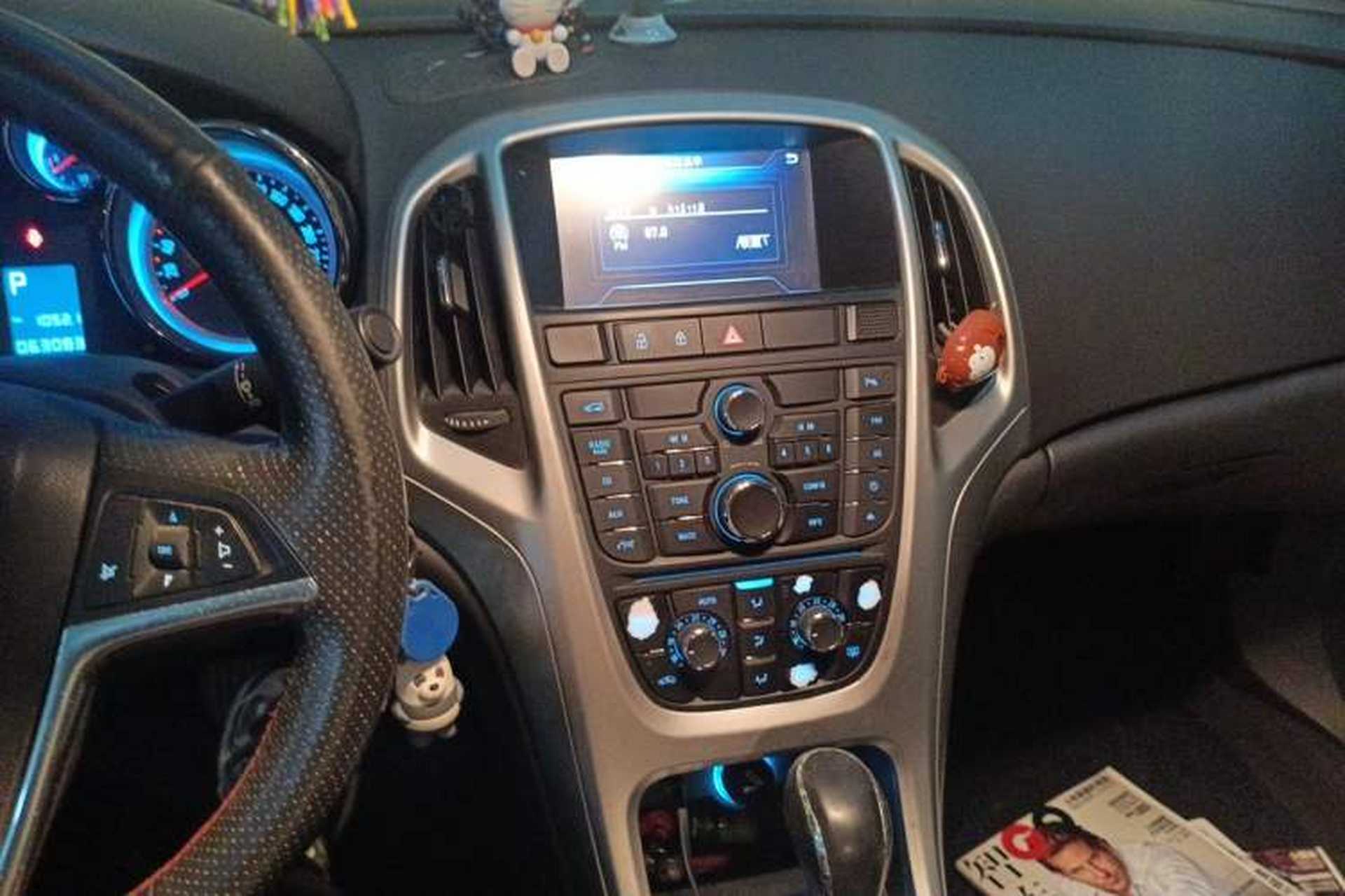 Used Buick GT 2013 GT 1.8L Automatic Fashion Edition Audio And AC Panel