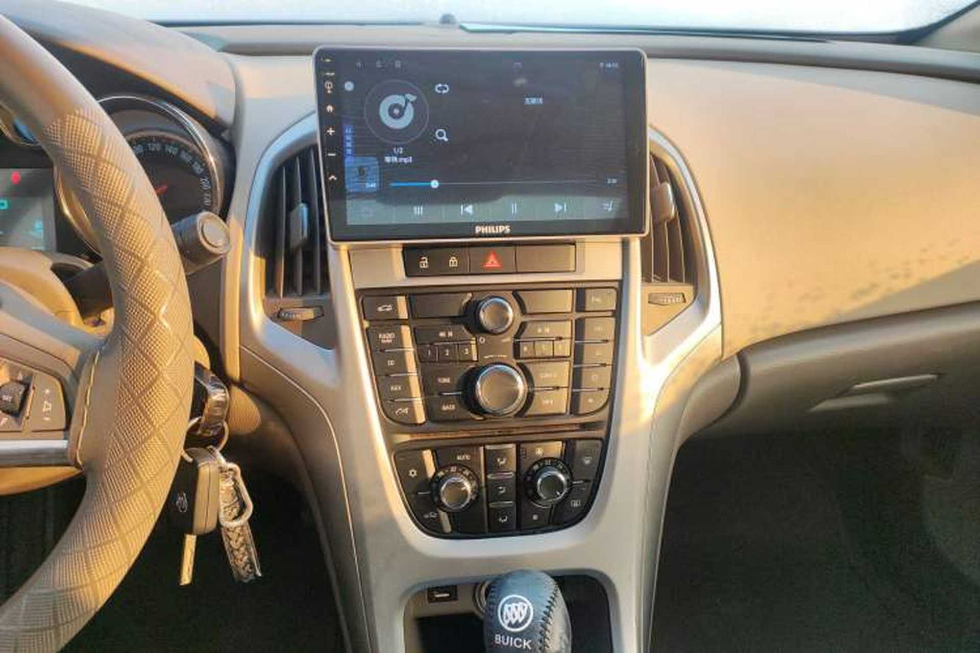 Used Buick GT 2013 GT 1.6L Automatic Fashion Edition Audio And AC Panel