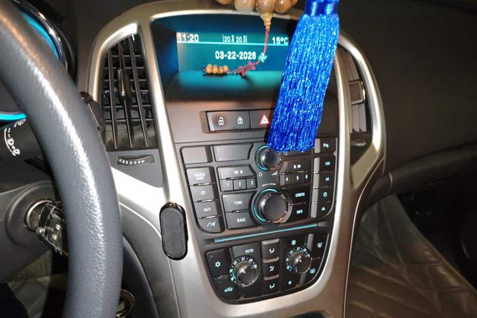 Used Buick GT 2013 XT 1.6L Automatic Fashion Edition Audio And AC Panel