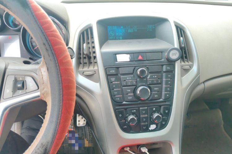 Used Buick GT 2013 GT 1.6L Manual Entry-Level Model Audio And AC Panel