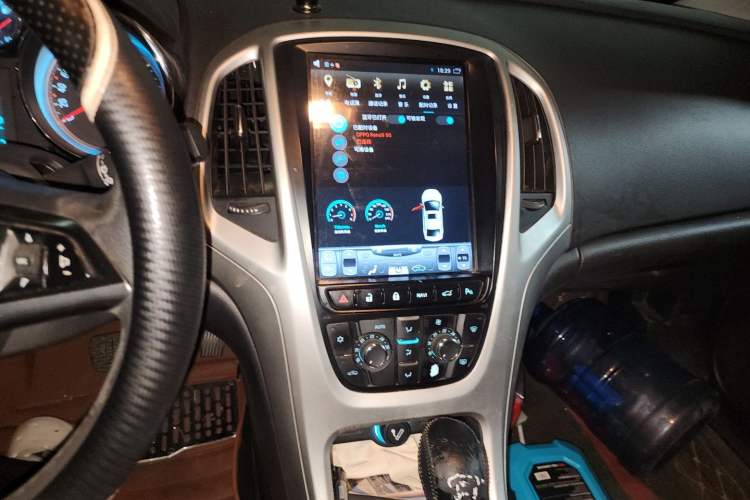 Used Buick GT 2013 XT 1.6T Automatic Fashion Sport Edition Audio And AC Panel