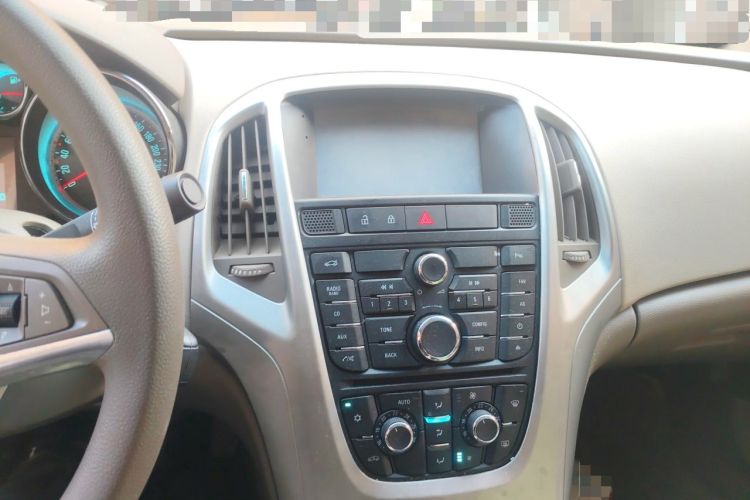 Used Buick GT 2013 GT 1.6L Manual Entry-Level Model Audio And AC Panel