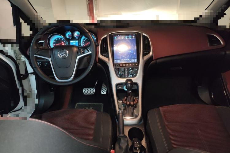 Used Buick GT 2013 XT 1.6T Automatic New Sharp Sport Edition Center Console