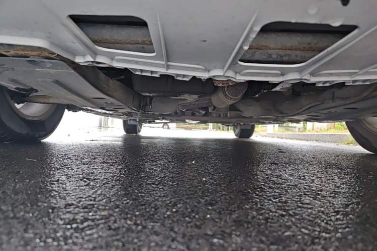 Used Buick GT 2013 GT 1.6L Manual Entry-Level Model Chassis Front
