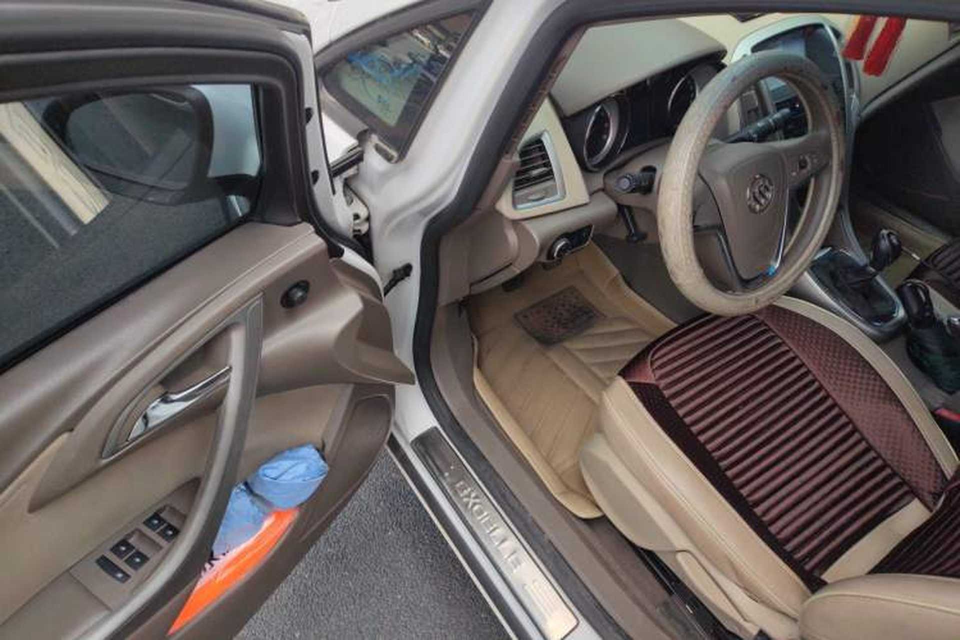 Used Buick GT 2013 GT 1.6L Manual Entry-Level Model Driver Seat