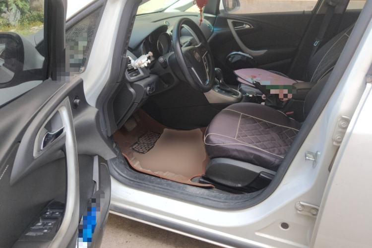 Used Buick GT 2013 XT 1.6L Automatic Fashion Edition Driver Seat