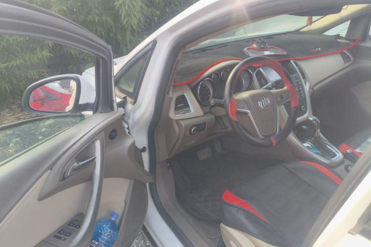 Used Buick GT 2013 GT 1.6L Automatic Fashion Edition Driver Seat
