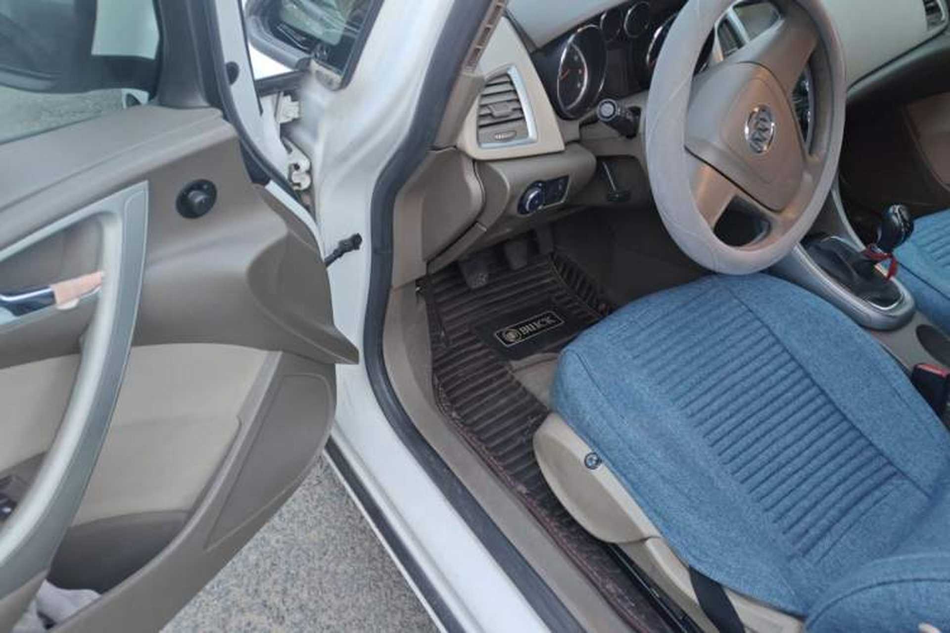 Used Buick GT 2013 GT 1.6L Manual Comfort Edition Driver Seat