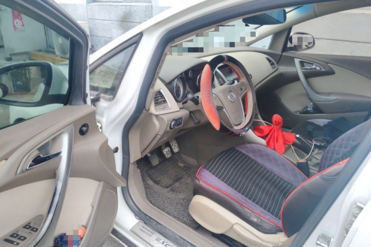Used Buick GT 2013 GT 1.6L Manual Entry-Level Model Driver Seat
