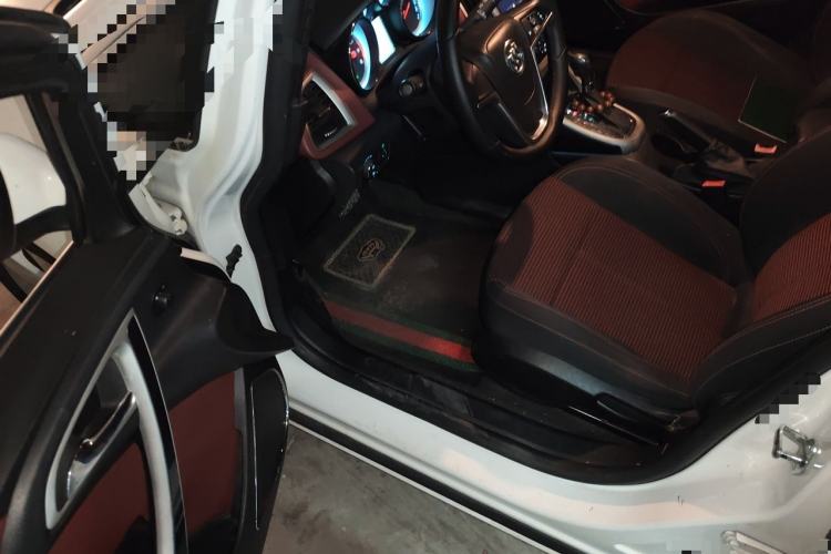 Used Buick GT 2013 XT 1.6T Automatic New Sharp Sport Edition Driver Seat