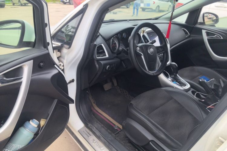 Used Buick GT 2013 XT 1.6L Automatic Fashion Edition Driver Seat