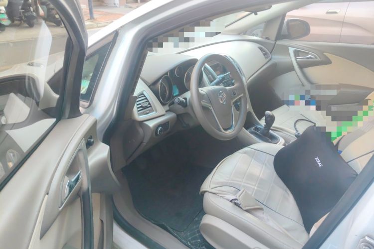 Used Buick GT 2013 GT 1.6L Manual Entry-Level Model Driver Seat