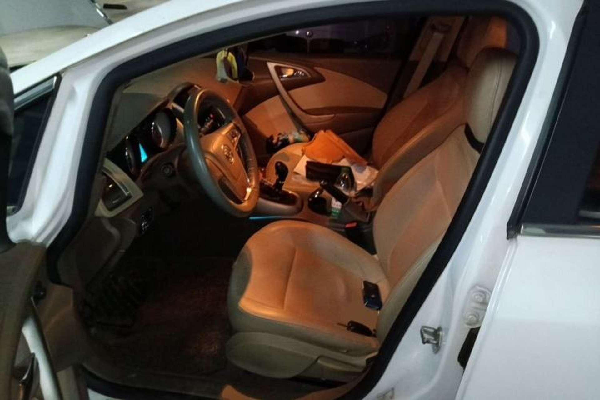 Used Buick GT 2013 GT 1.6L Manual Entry-Level Model Driver Seat