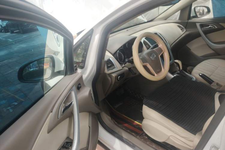 Used Buick GT 2013 GT 1.6L Automatic Comfort Edition Driver Seat