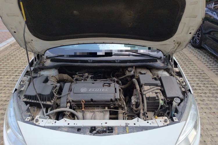 Used Buick GT 2013 XT 1.6L Automatic Fashion Edition Engine Bay