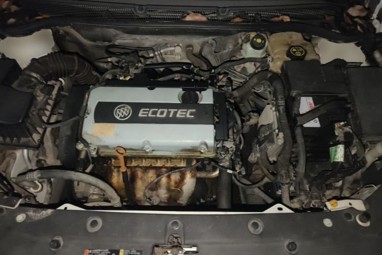 Used Buick GT 2013 GT 1.6L Manual Entry-Level Model Engine Bay