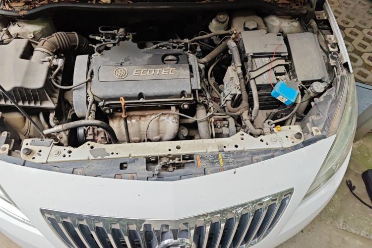 Used Buick GT 2013 XT 1.6L Automatic Fashion Edition Engine Bay
