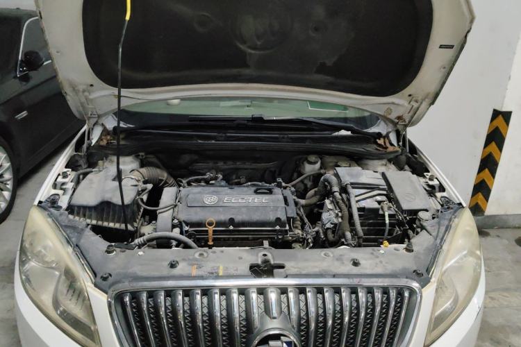 Used Buick GT 2013 GT 1.6L Manual Entry-Level Model Engine Bay