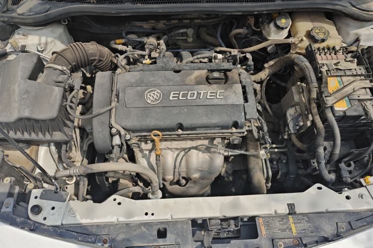 Used Buick GT 2013 XT 1.6L Automatic Fashion Edition Engine Bay
