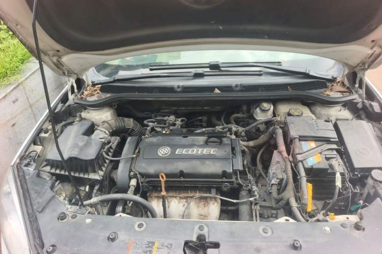 Used Buick GT 2013 GT 1.6L Automatic Fashion Edition Engine Bay
