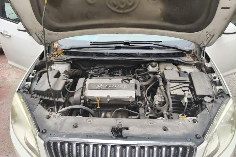 Used Buick GT 2013 GT 1.6L Automatic Fashion Edition Engine Bay