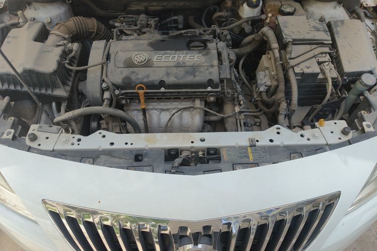 Used Buick GT 2013 XT 1.6L Automatic Fashion Edition Engine Bay