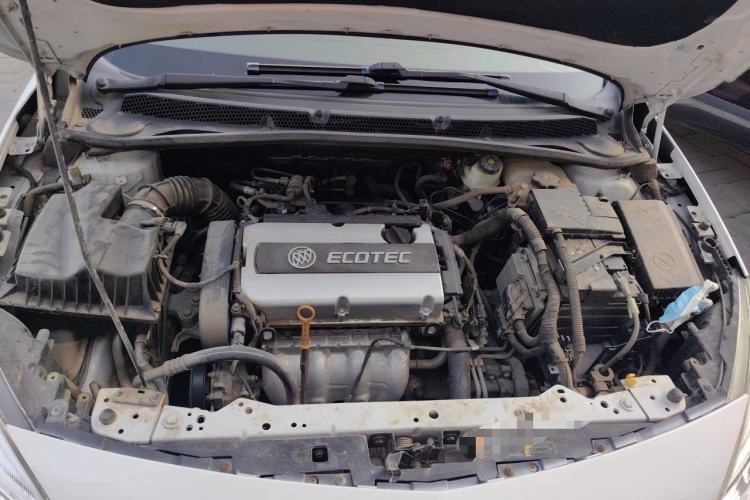 Used Buick GT 2013 XT 1.6L Automatic Fashion Edition Engine Bay