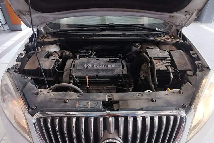 Used Buick GT 2013 GT 1.6L Manual Entry-Level Model Engine Bay