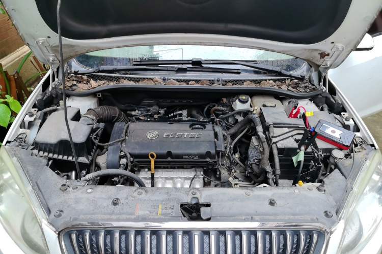 Used Buick GT 2013 GT 1.6L Automatic Fashion Edition Engine Bay