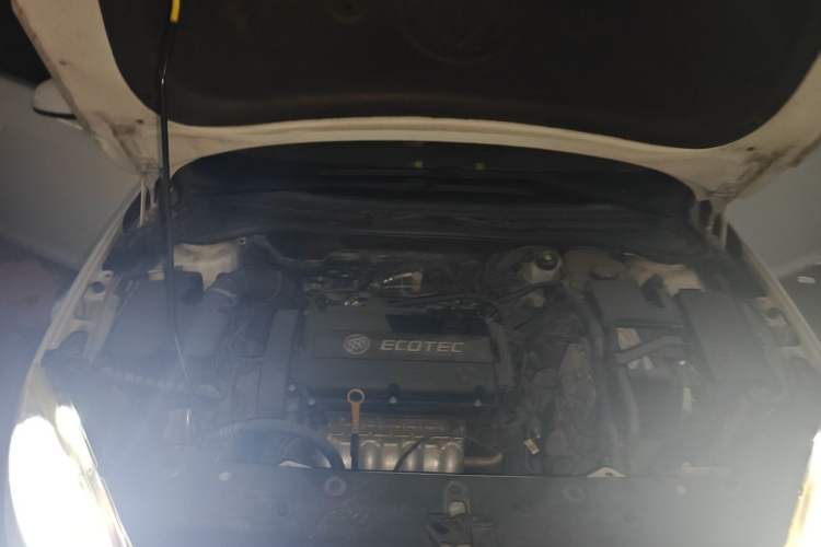 Used Buick GT 2013 GT 1.6L Manual Entry-Level Model Engine Bay