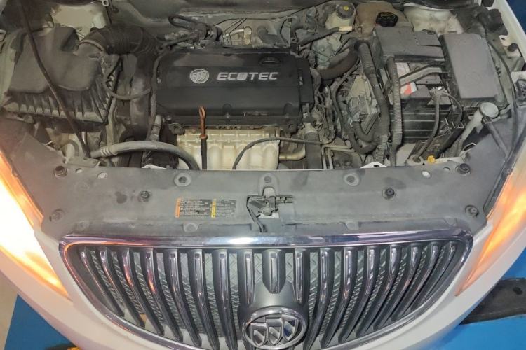 Used Buick GT 2013 GT 1.6L Automatic Fashion Edition Engine Bay