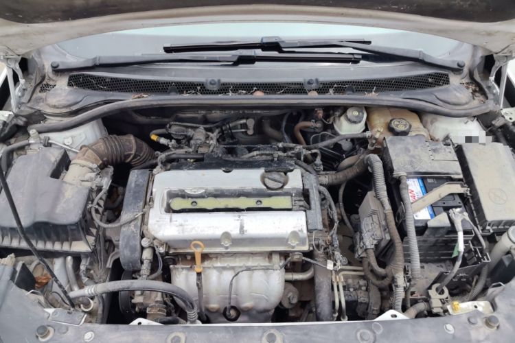Used Buick GT 2013 GT 1.6L Automatic Fashion Edition Engine Bay