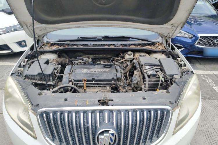 Used Buick GT 2013 GT 1.6L Automatic Fashion Edition Engine Bay
